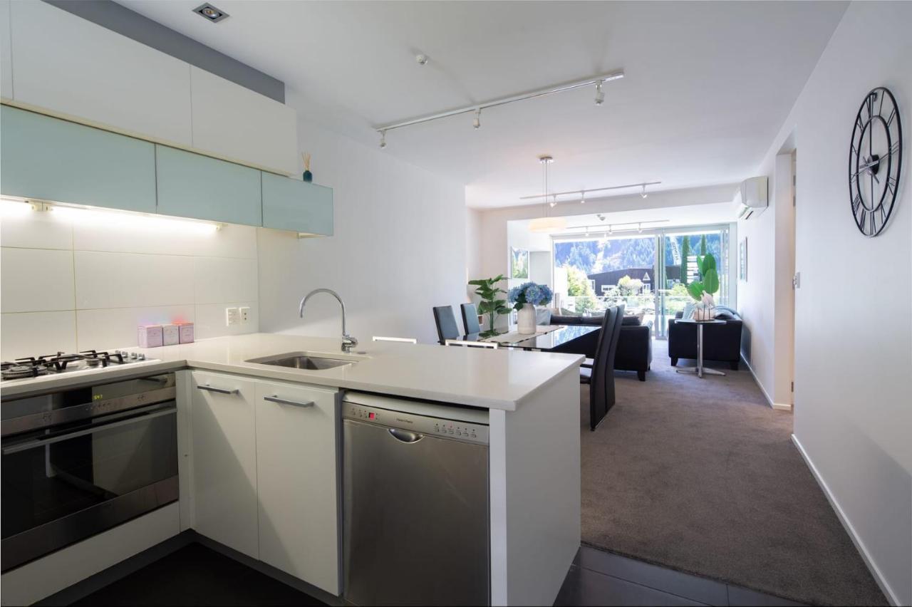 Bowen18 Lake Views Gas Fire Bbq Queenstown Exterior foto